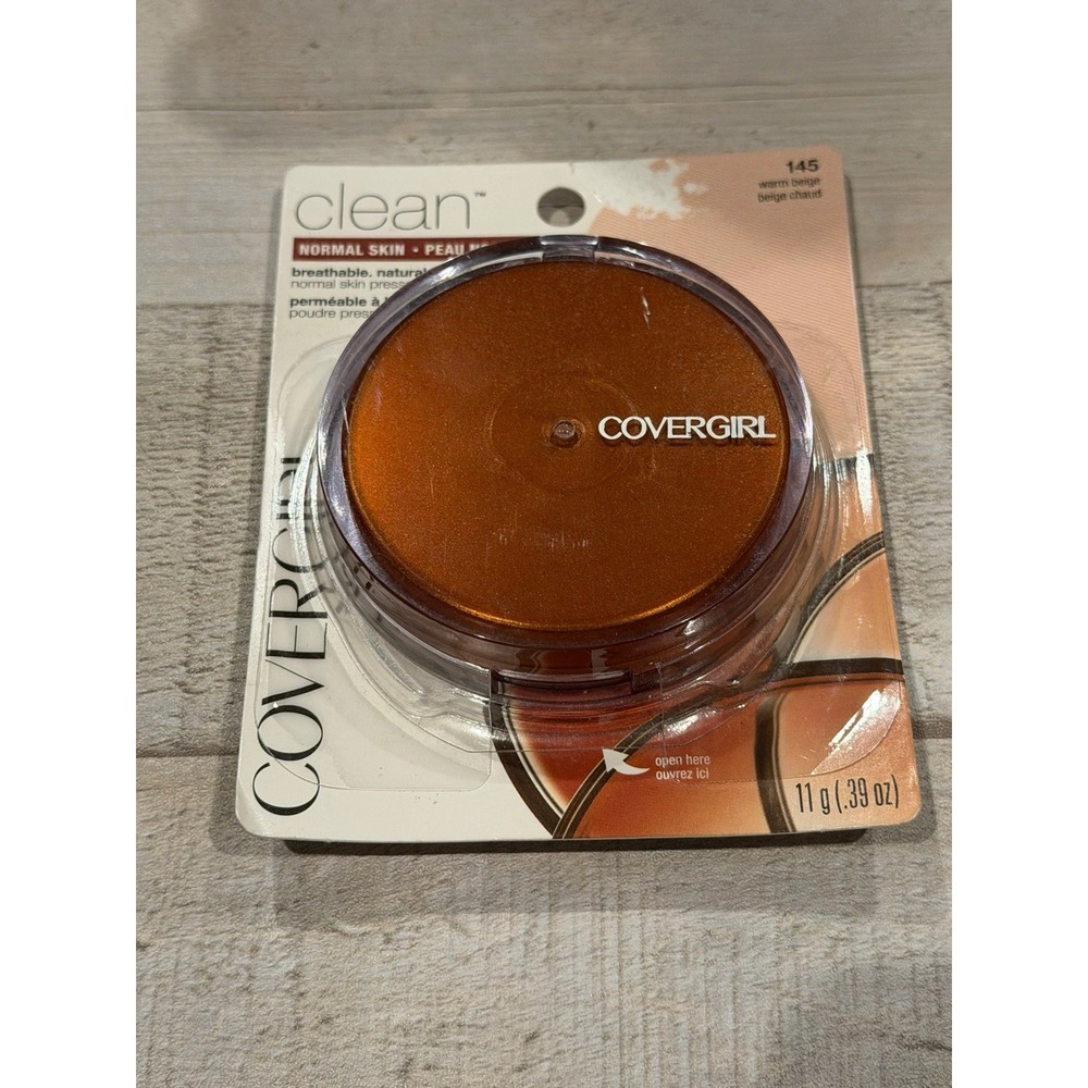 CoverGirl Clean Normal Skin Pressed Powder 145 Warm Beige .39 oz Sealed NOS